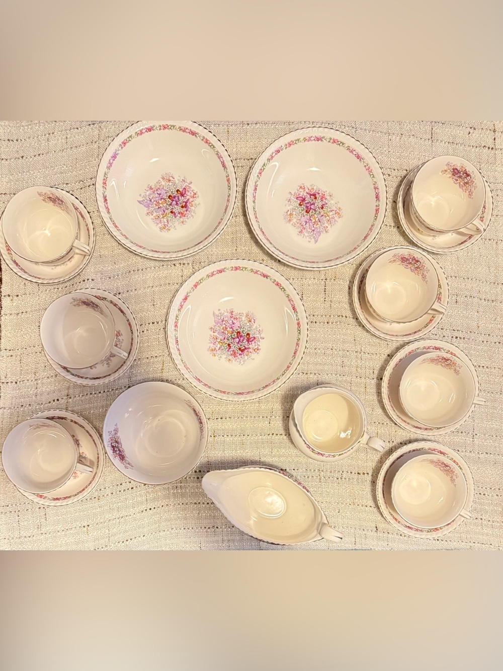 Vintage Johnson Bros England “Queen’s Bouquet” China Collection | 1940 Reg